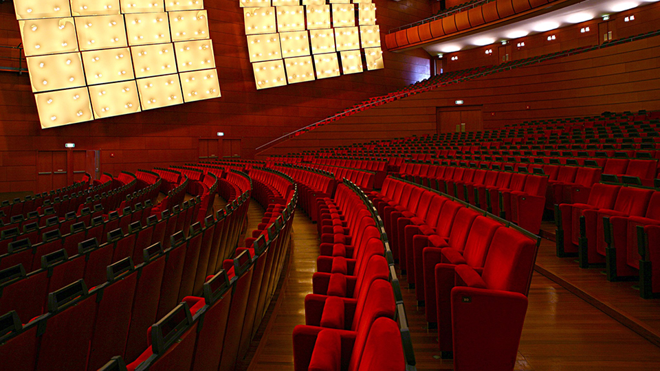 Teatro Arcimboldi (Milan)